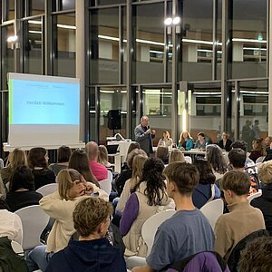 Berufsinfoabend an der WsAlp am letzten Donnerstag - ein Abend voller Informationen! Den Eltern der Vorabschlussklassen...